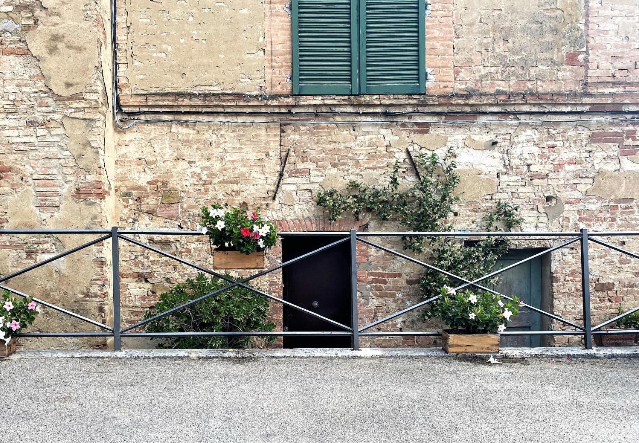 CAMPOREGIO 31- in centro con vista sul Duomo Siena Esterno foto